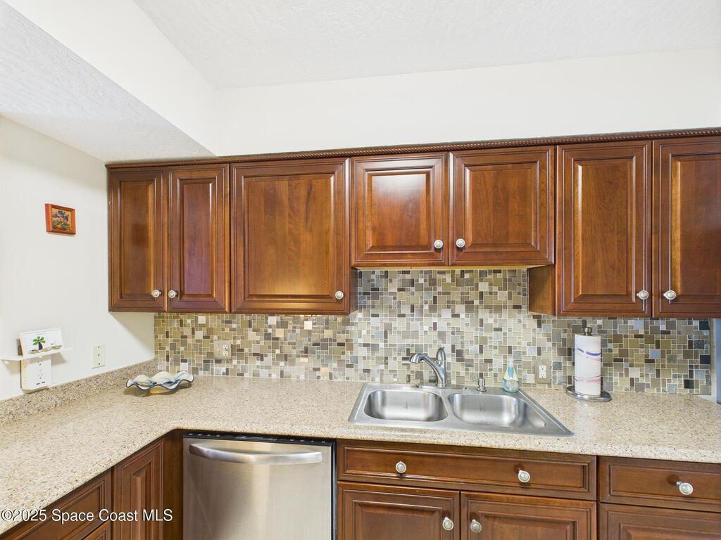 6039 River Run Drive, Sebastian, FL 32958