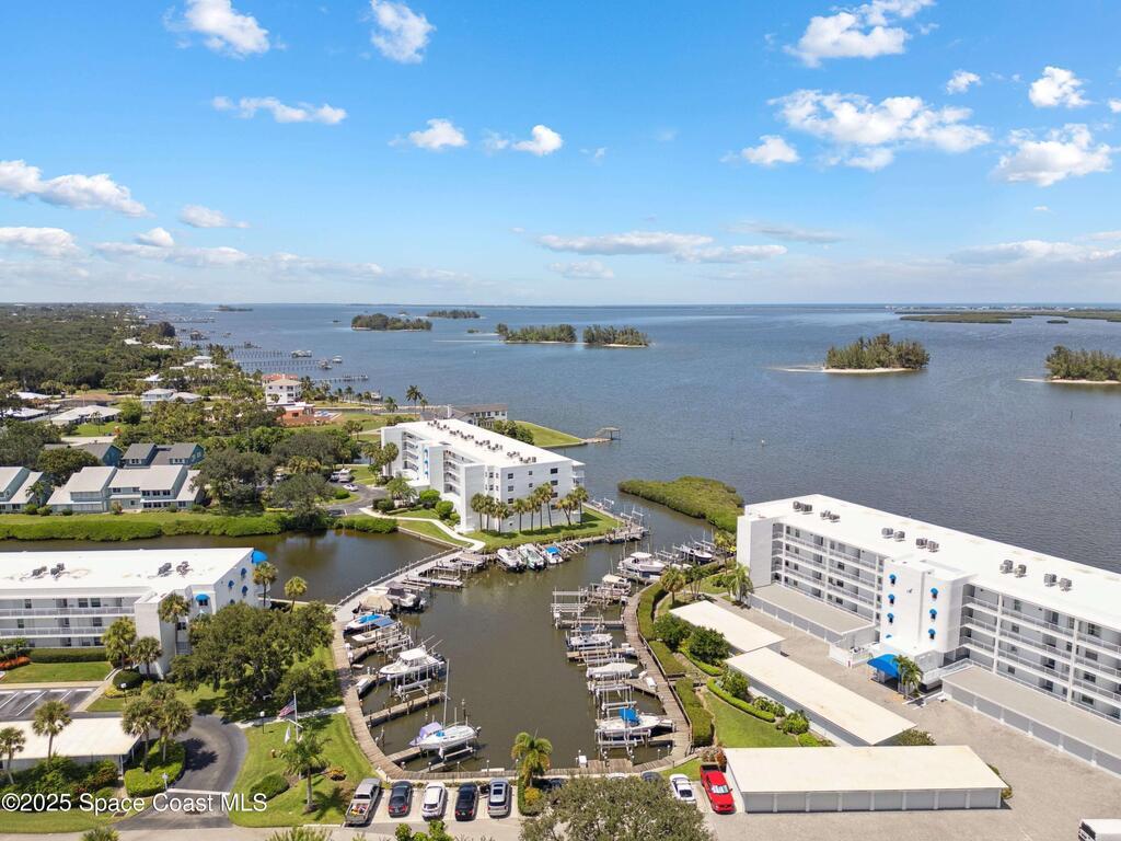 6039 River Run Drive, Sebastian, FL 32958