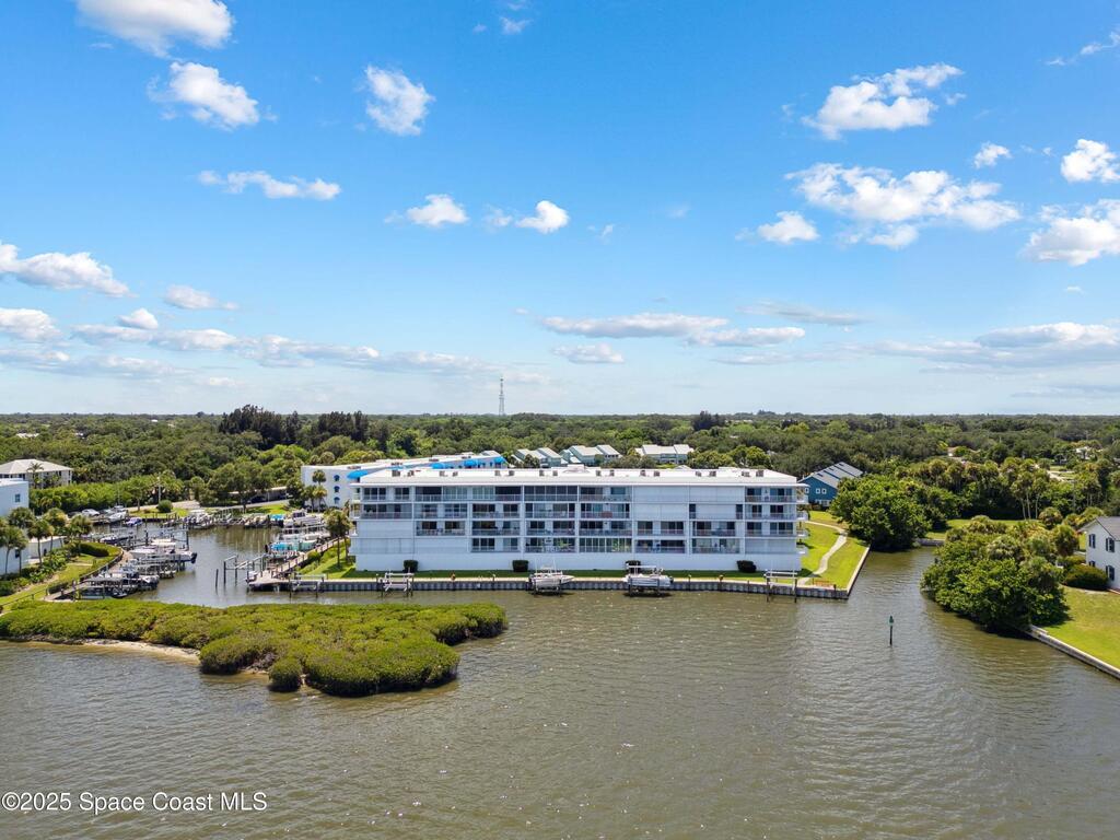 6039 River Run Drive, Sebastian, FL 32958