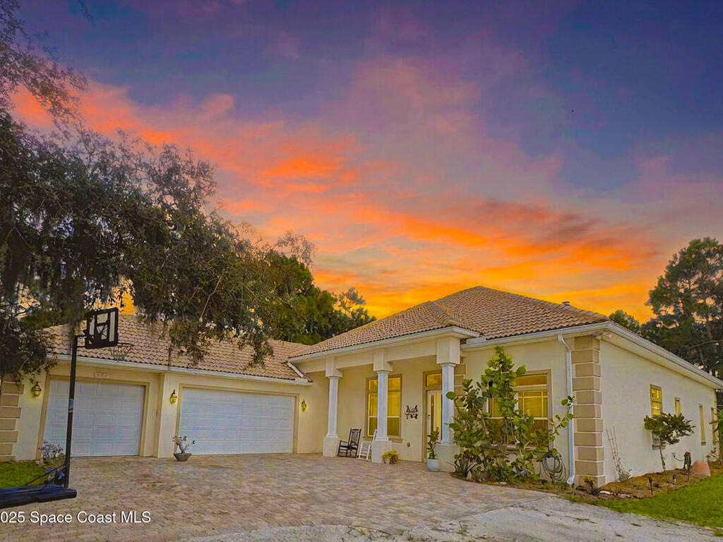 2775 Fawn Lake Boulevard, Mims, FL 32754