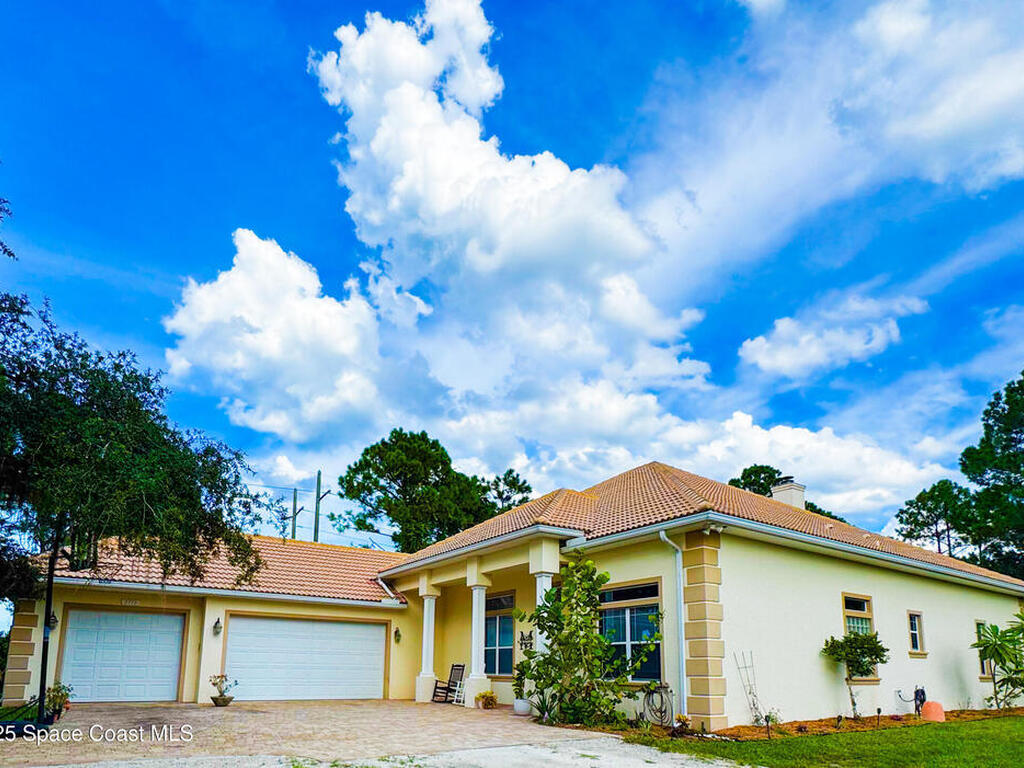 2775 Fawn Lake Boulevard, Mims, FL 32754