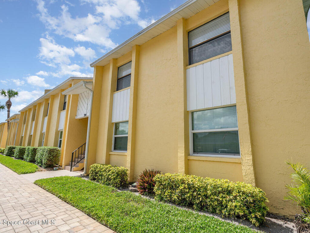 594 N Wickham Road, Melbourne, FL 32935