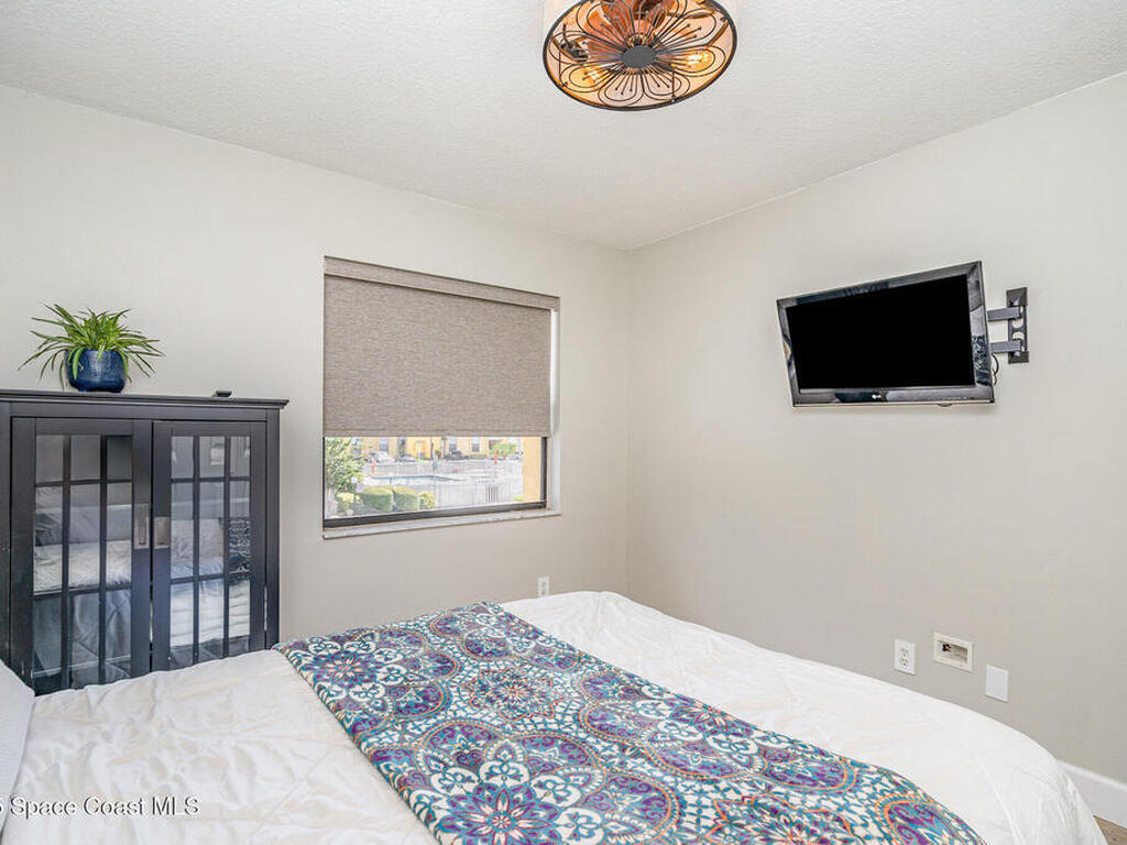 594 N Wickham Road, Melbourne, FL 32935