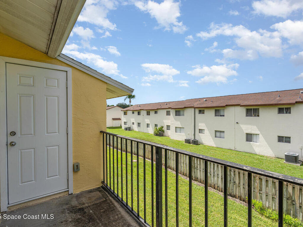 594 N Wickham Road, Melbourne, FL 32935