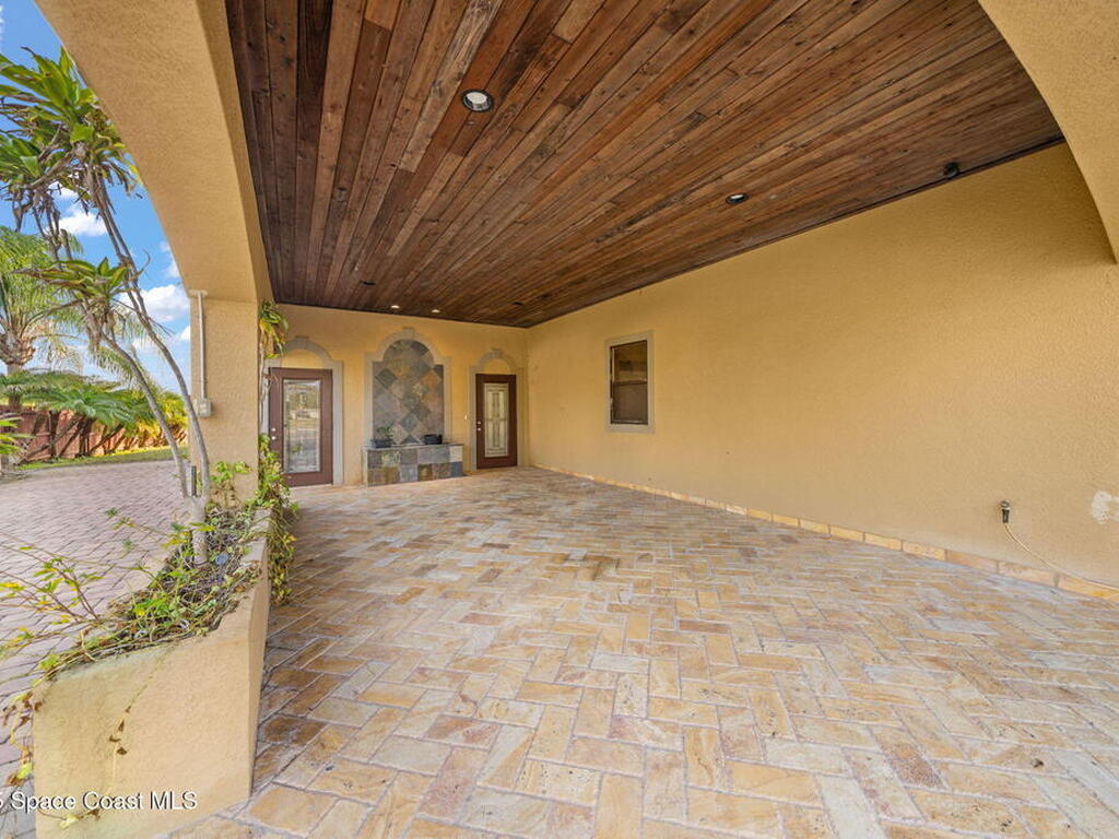 1855 Plantation Circle, Palm Bay, FL 32909