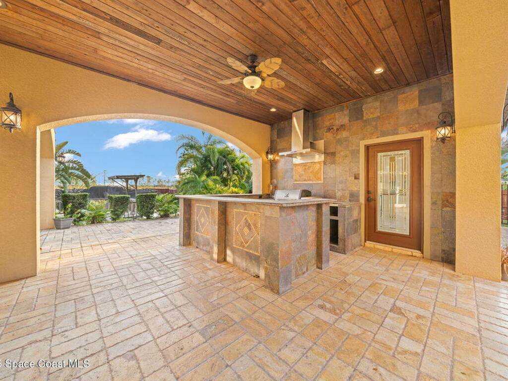 1855 Plantation Circle, Palm Bay, FL 32909