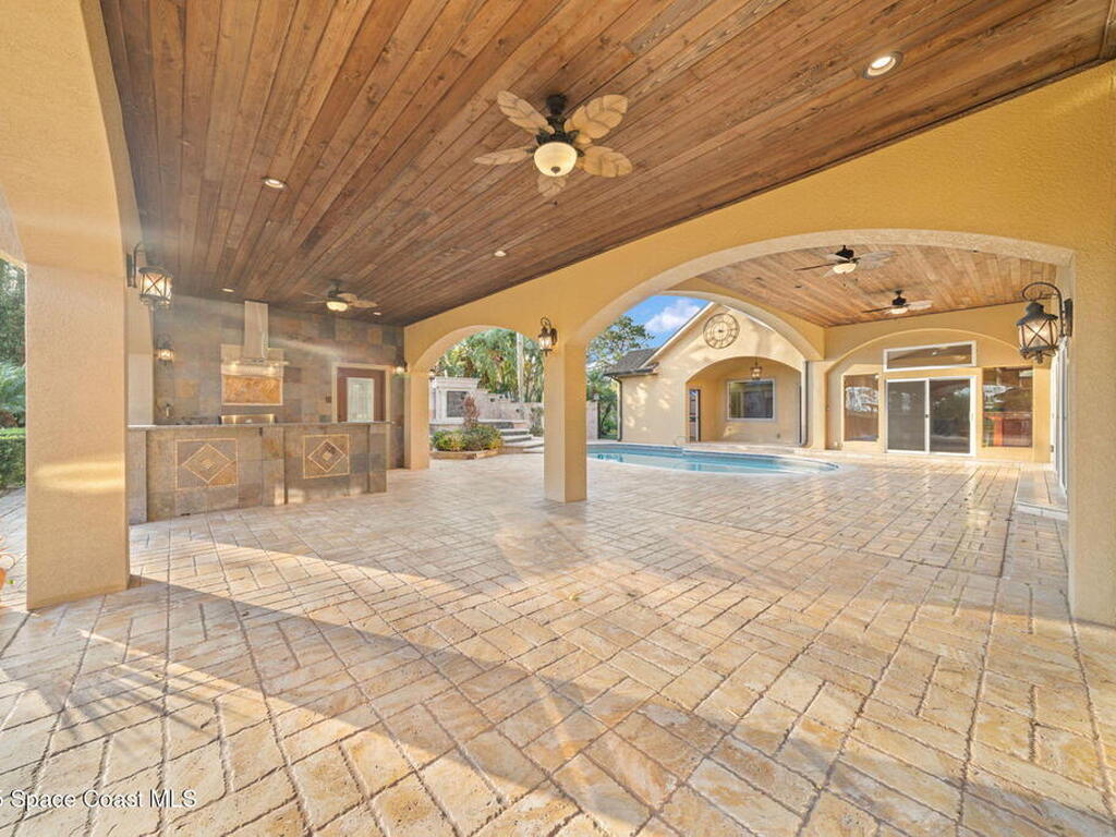 1855 Plantation Circle, Palm Bay, FL 32909