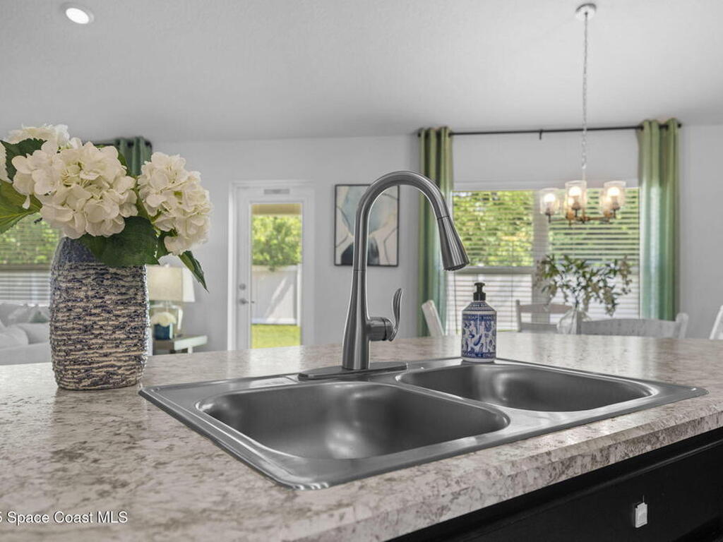 880 De Groodt Road, Palm Bay, FL 32908