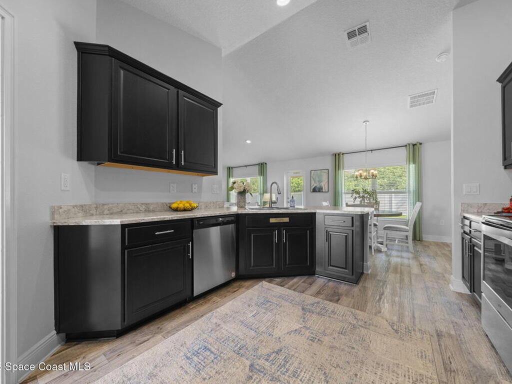 880 De Groodt Road, Palm Bay, FL 32908