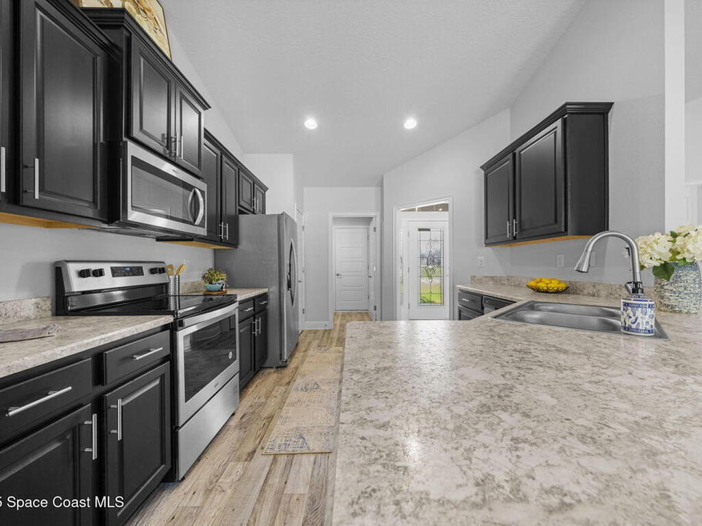 880 De Groodt Road, Palm Bay, FL 32908