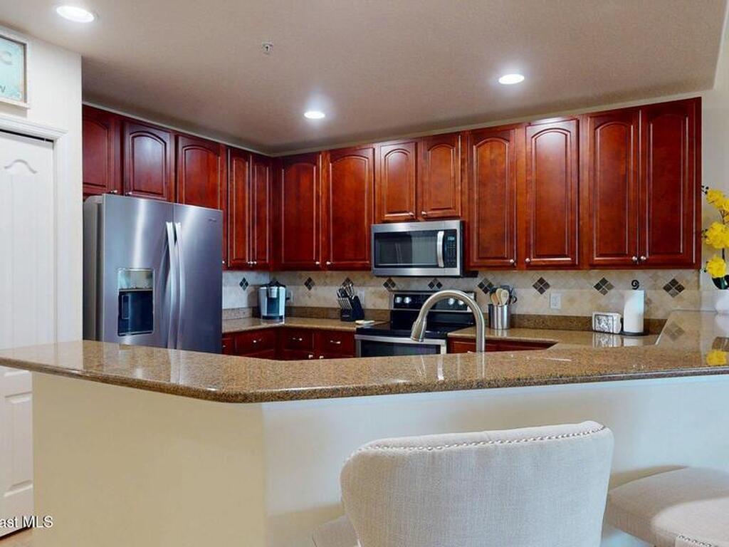 601 N Miramar Avenue, Indialantic, FL 32903