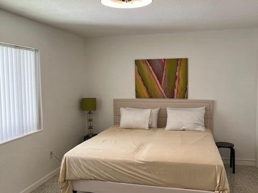 1563 S Atlantic Avenue, Cocoa Beach, FL 32931