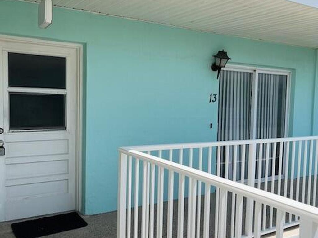 1563 S Atlantic Avenue, Cocoa Beach, FL 32931