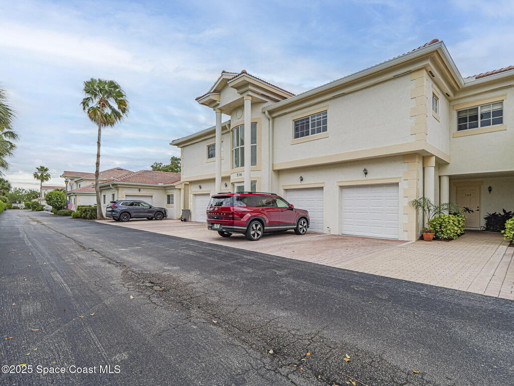 536 7th Square, Vero Beach, FL 32962
