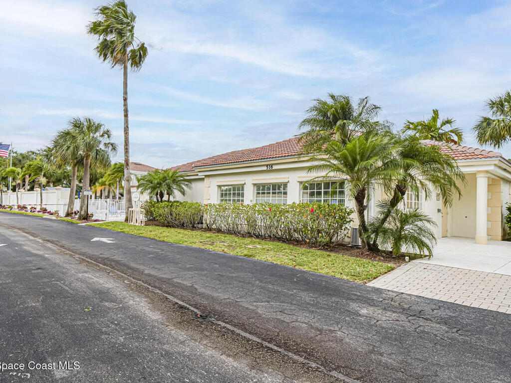 536 7th Square, Vero Beach, FL 32962