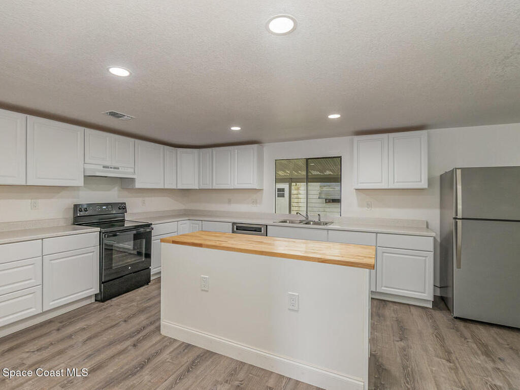 1918 Sago Palm Street, Palm Bay, FL 32905