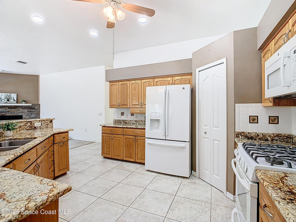 2559 Hooper Road, Cocoa, FL 32926