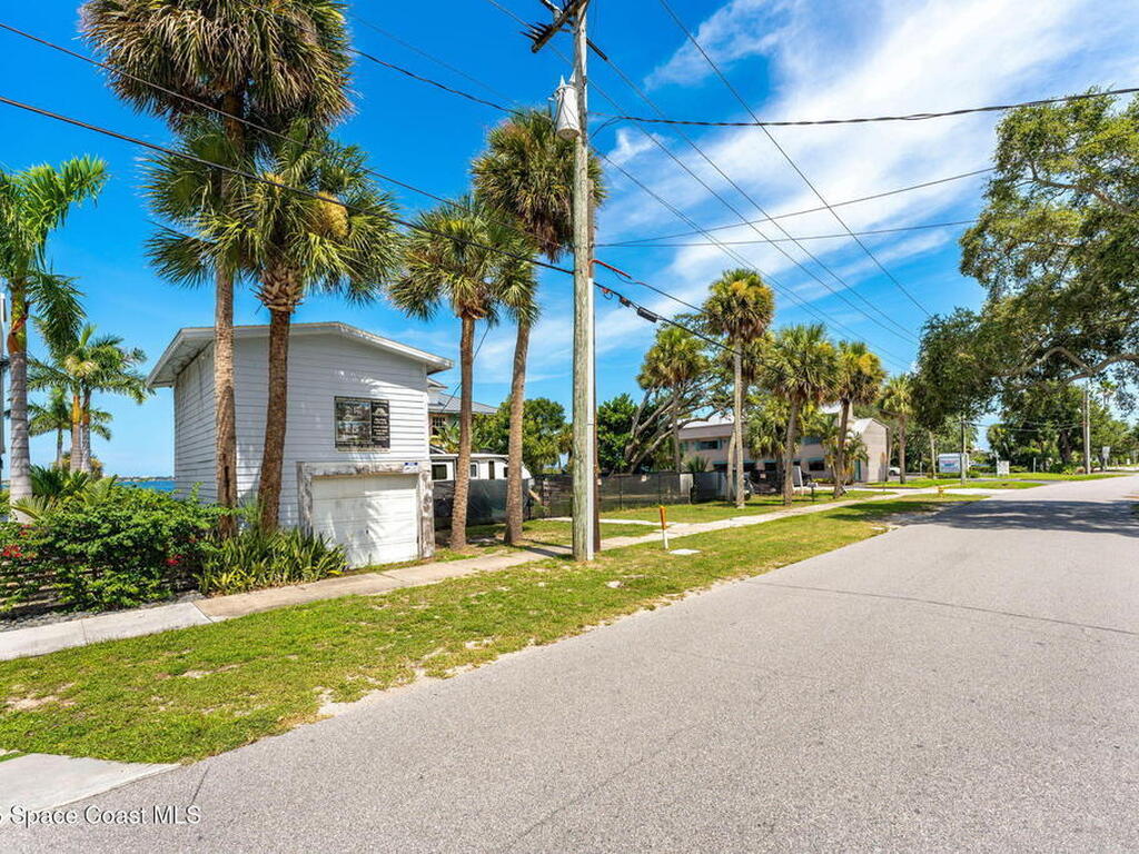 1811 Riverview Drive, Melbourne, FL 32901