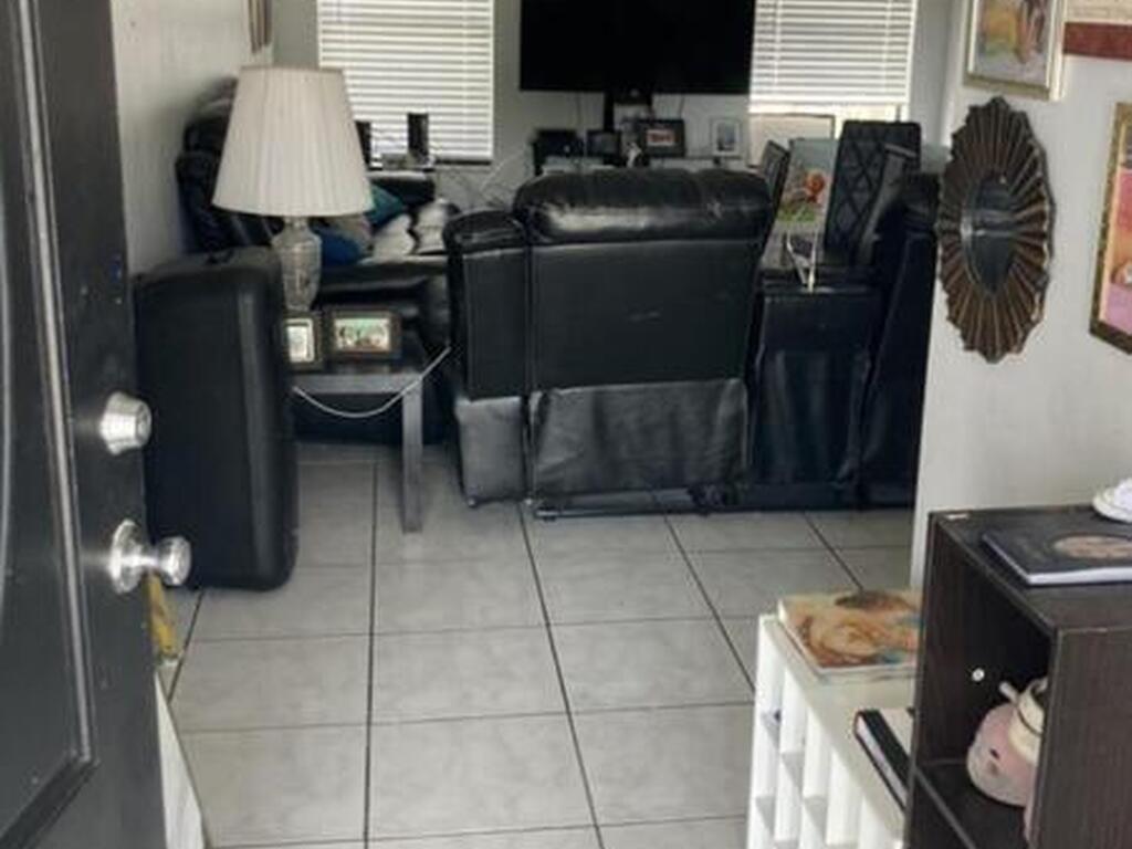 303 Cocoa Court, Kissimmee, FL 34758