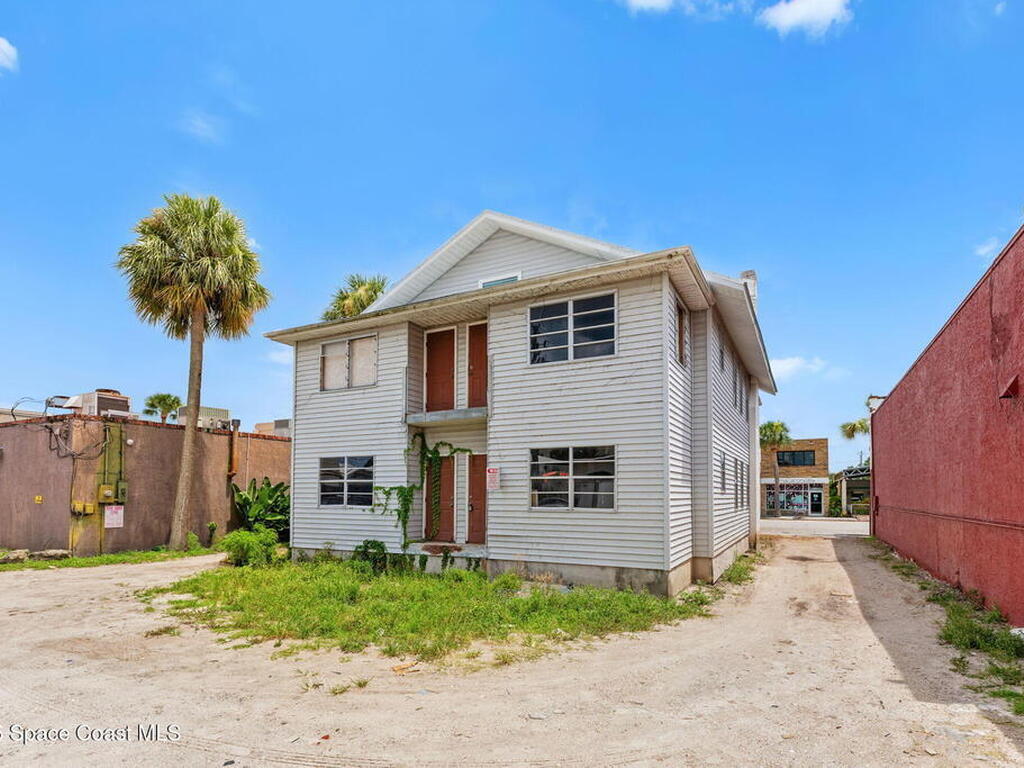 814 E New Haven Avenue, Melbourne, FL 32901