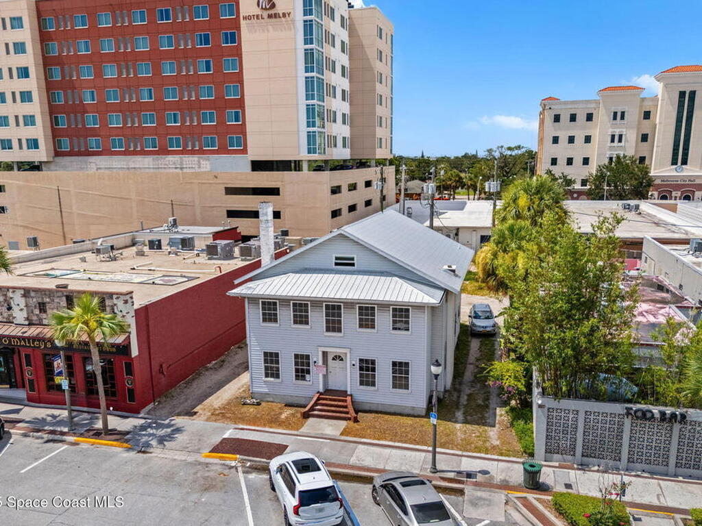 814 E New Haven Avenue, Melbourne, FL 32901