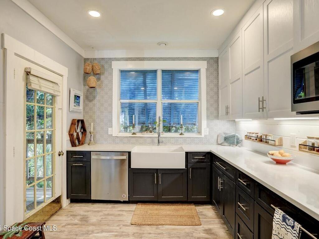 1961 W Pebble Path, Vero Beach, FL 32963