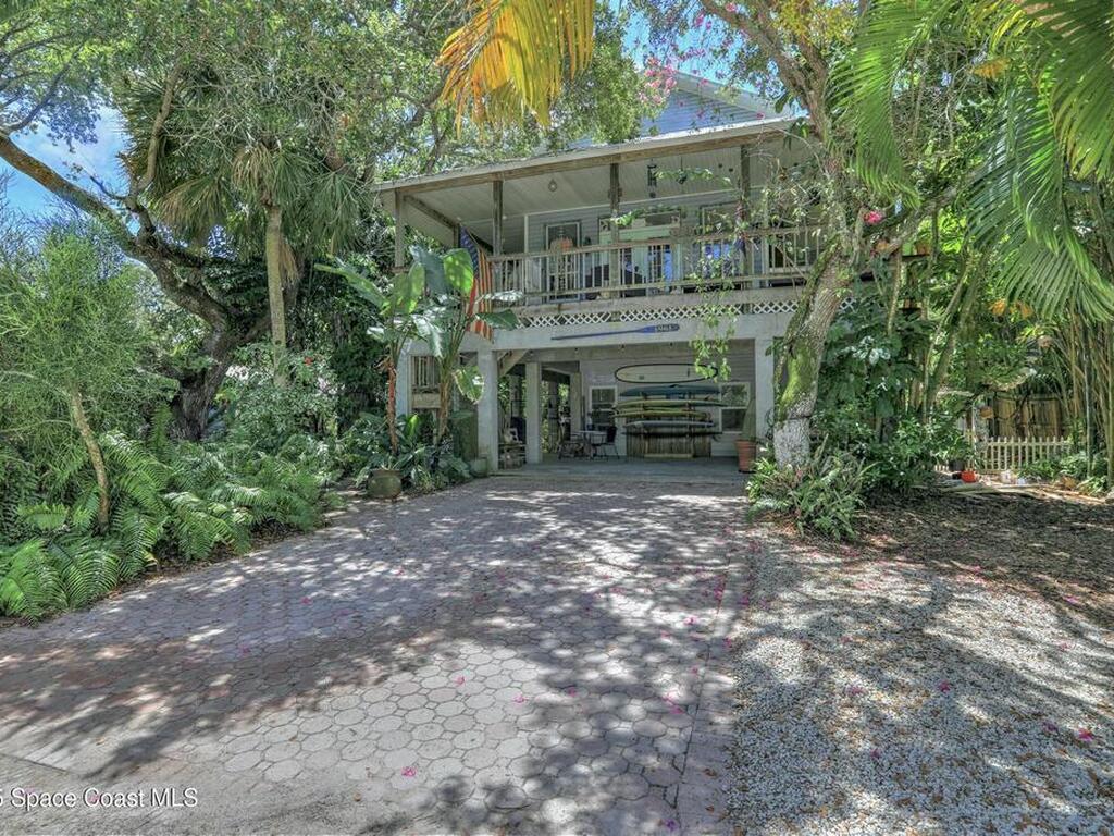 1961 W Pebble Path, Vero Beach, FL 32963