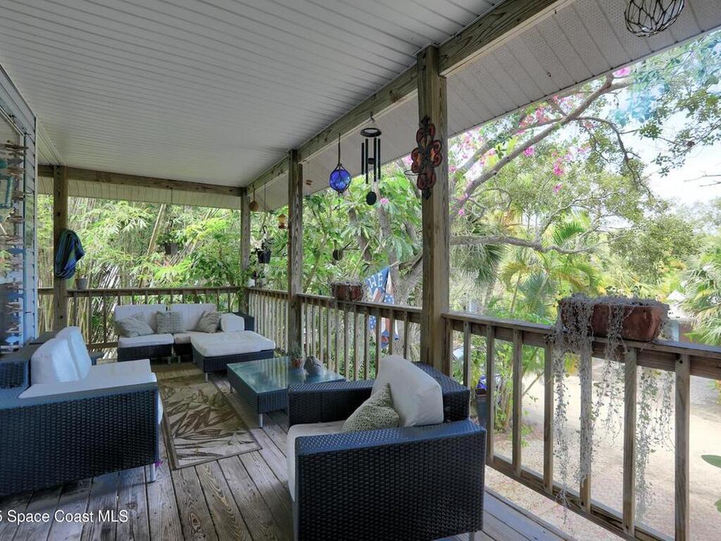 1961 W Pebble Path, Vero Beach, FL 32963