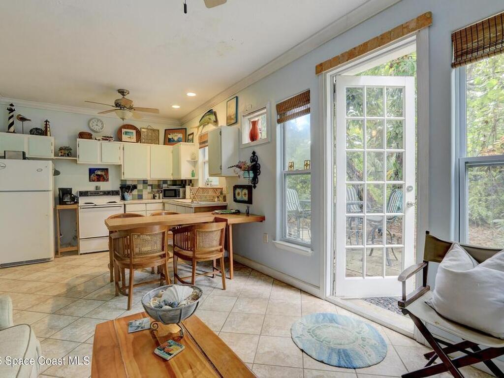 1961 W Pebble Path, Vero Beach, FL 32963