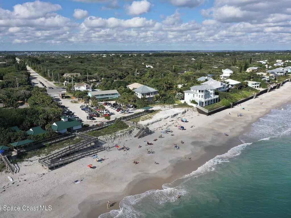 1961 W Pebble Path, Vero Beach, FL 32963