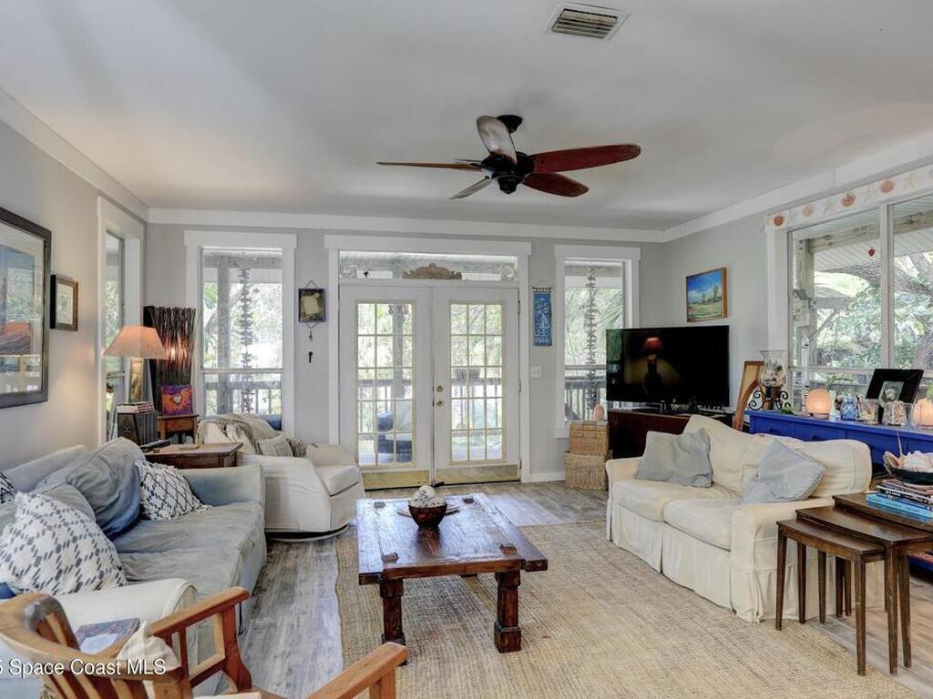 1961 W Pebble Path, Vero Beach, FL 32963