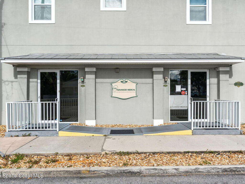 2012 Vernon Place, Melbourne, FL 32901