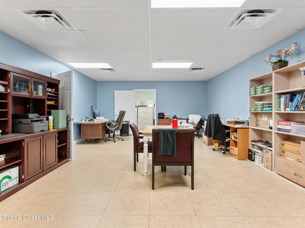 2012 Vernon Place, Melbourne, FL 32901