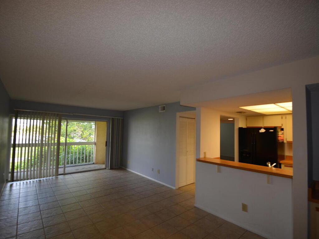 915 Sonesta Avenue, Palm Bay, FL 32905