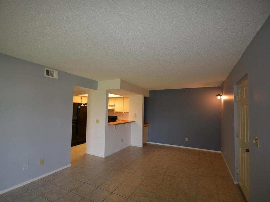 915 Sonesta Avenue, Palm Bay, FL 32905