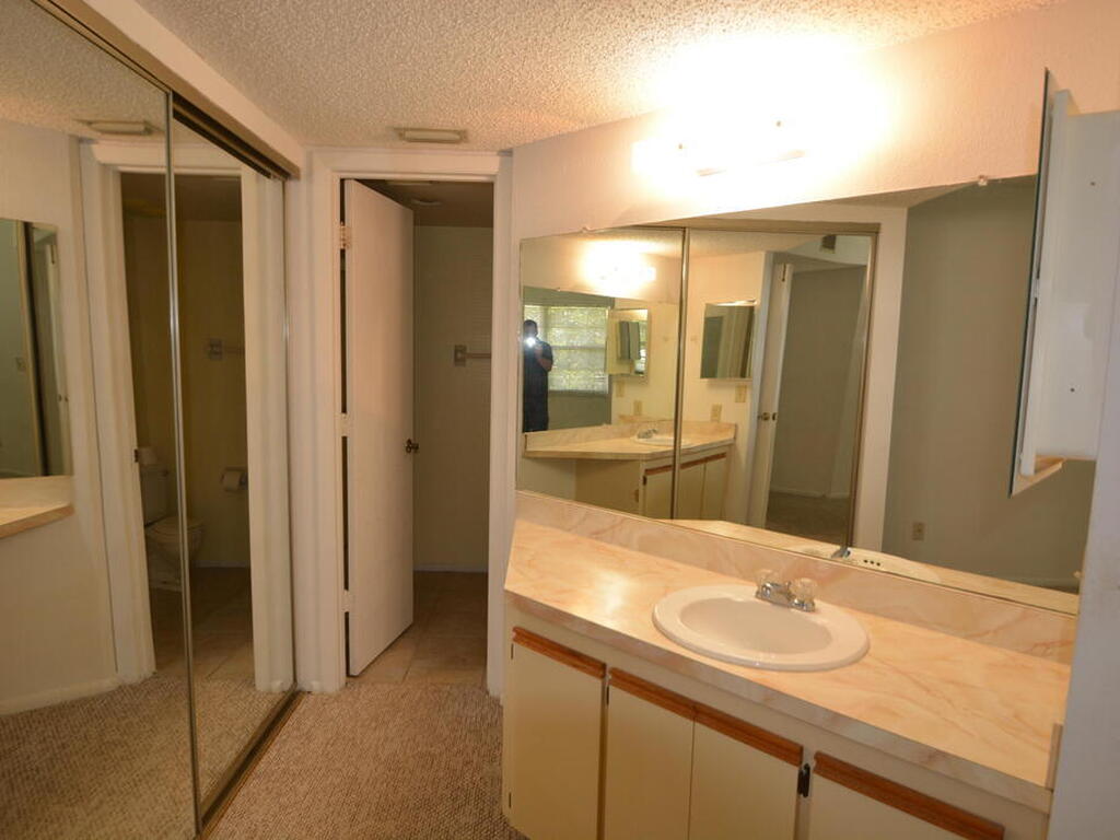 915 Sonesta Avenue, Palm Bay, FL 32905