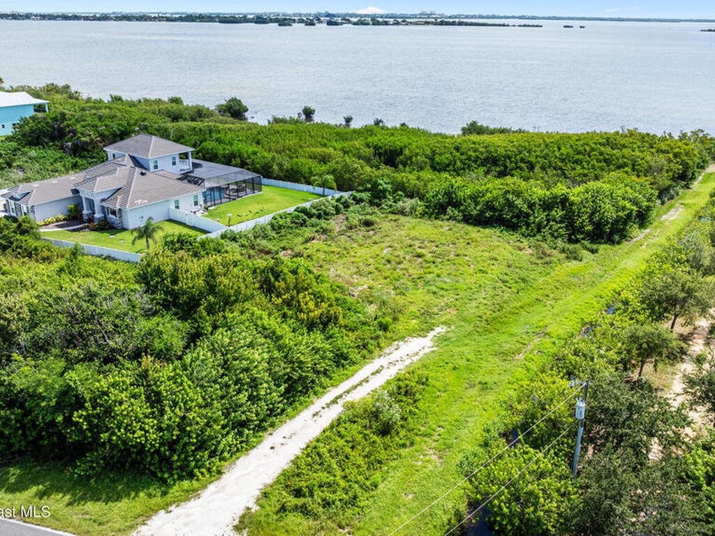 3700 S Courtenay Parkway, Merritt Island, FL 32952