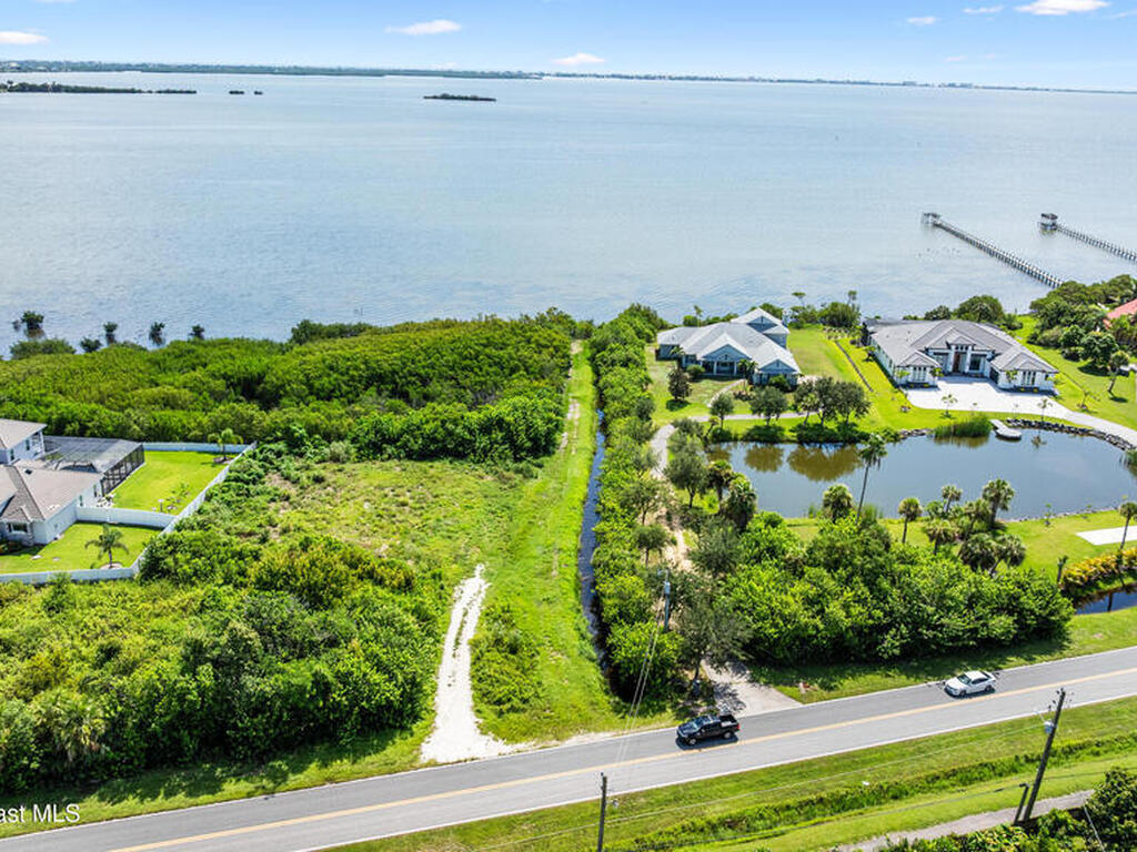 3700 S Courtenay Parkway, Merritt Island, FL 32952