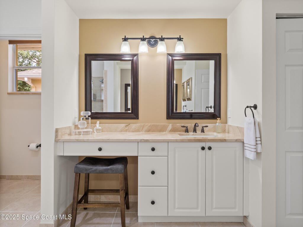 4100 Abington Woods Circle, Vero Beach, FL 32967