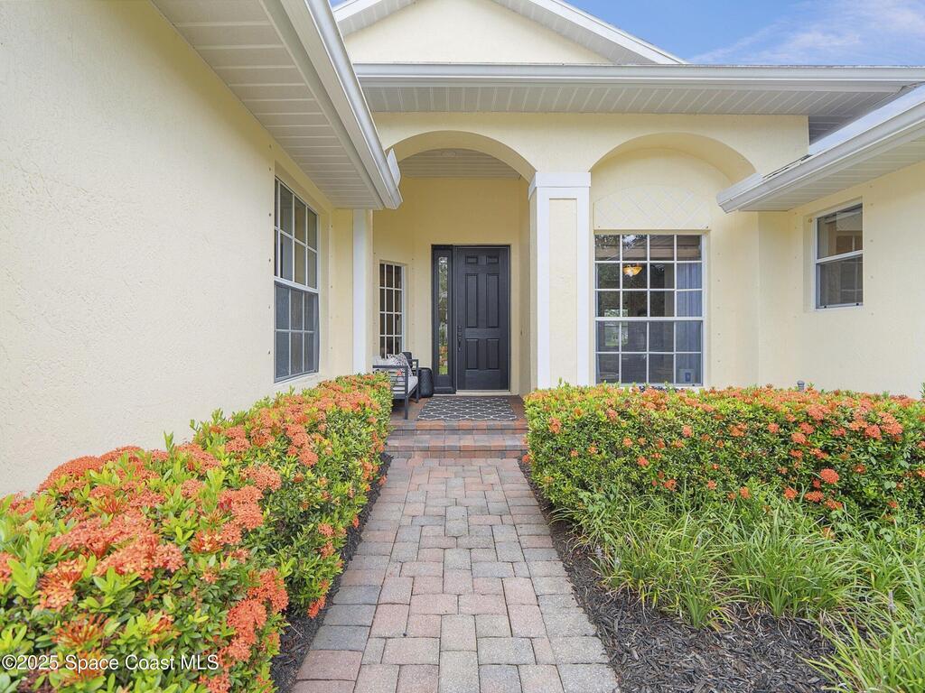 4100 Abington Woods Circle, Vero Beach, FL 32967