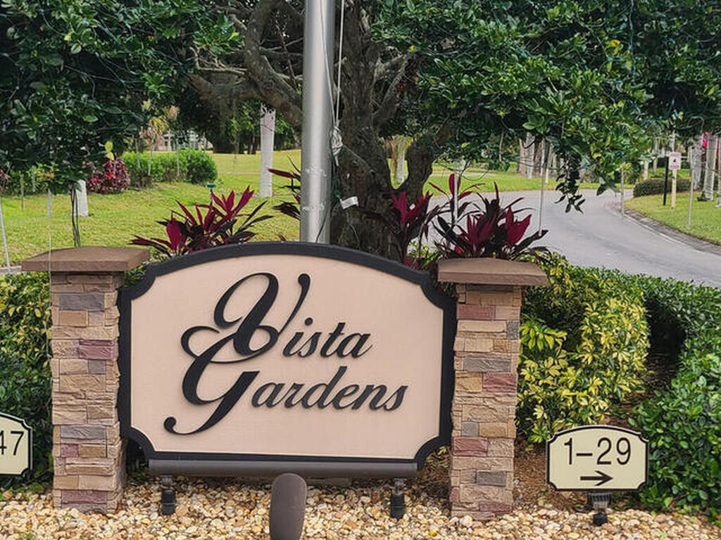 44 Vista Gardens Trail, Vero Beach, FL 32962