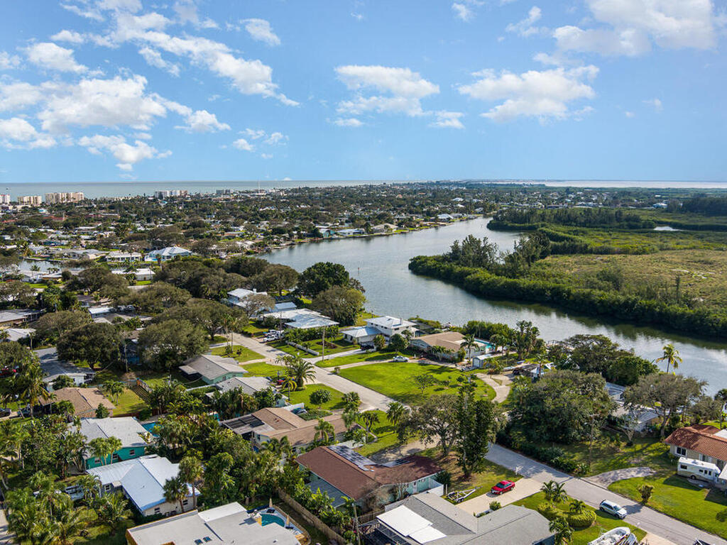 787 Nassau Road, Cocoa Beach, FL 32931