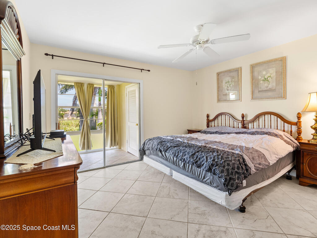 107 Springlake Court, Vero Beach, FL 32962