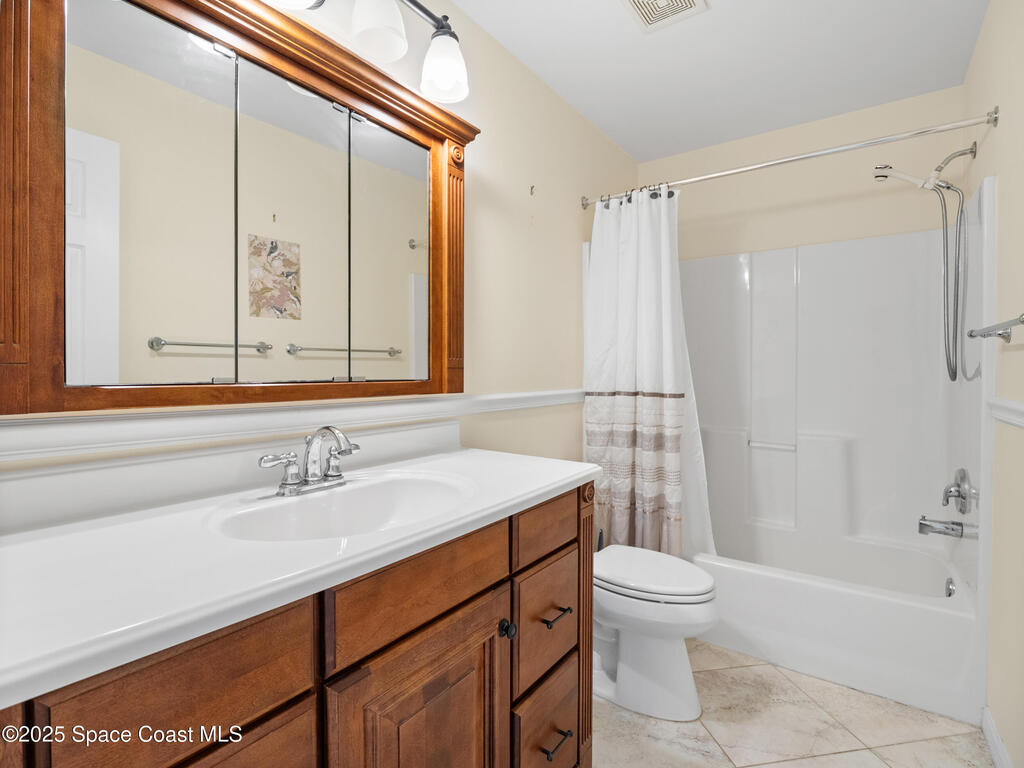 107 Springlake Court, Vero Beach, FL 32962