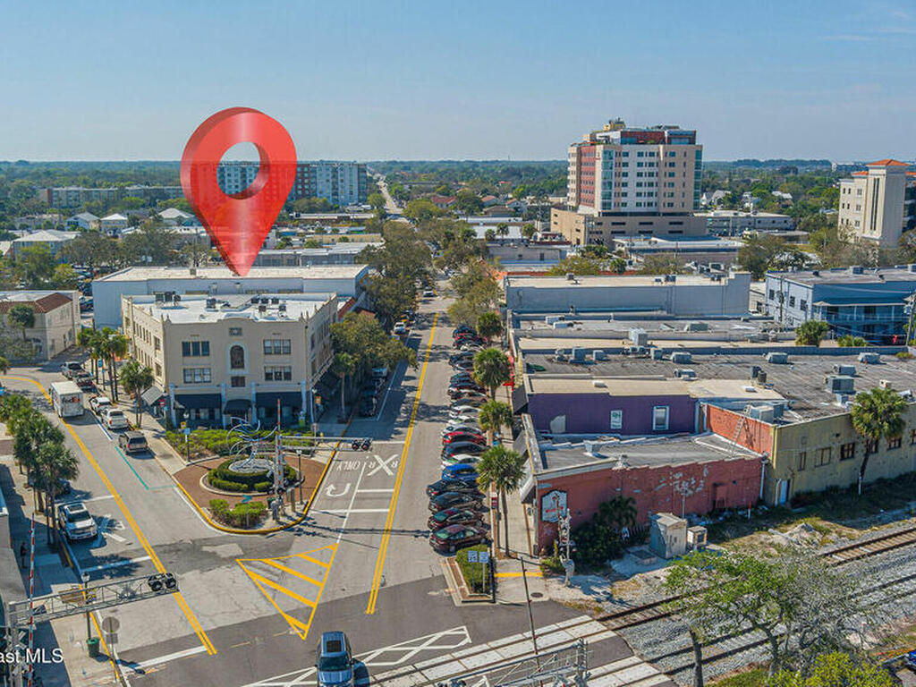 909 E New Haven Avenue, Melbourne, FL 32901