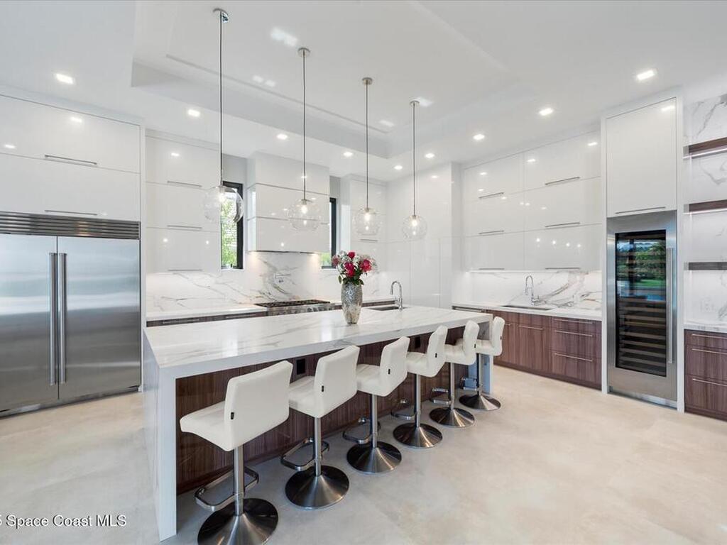 1806 Mooringline Drive, Vero Beach, FL 32963