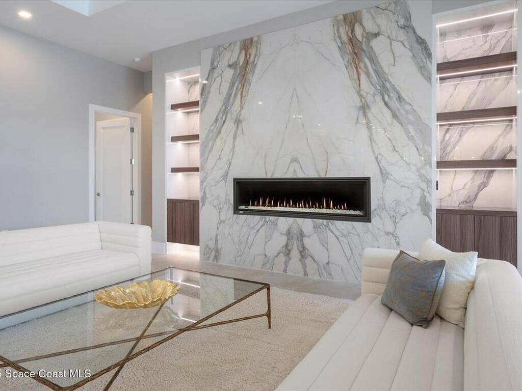 1806 Mooringline Drive, Vero Beach, FL 32963