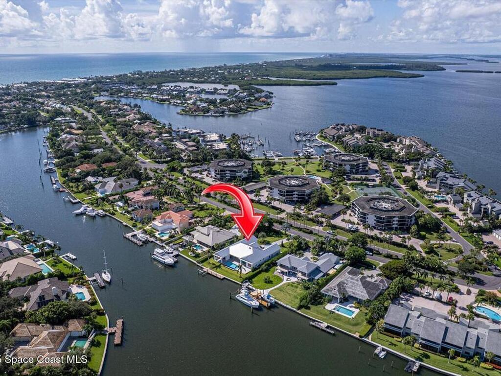 1806 Mooringline Drive, Vero Beach, FL 32963