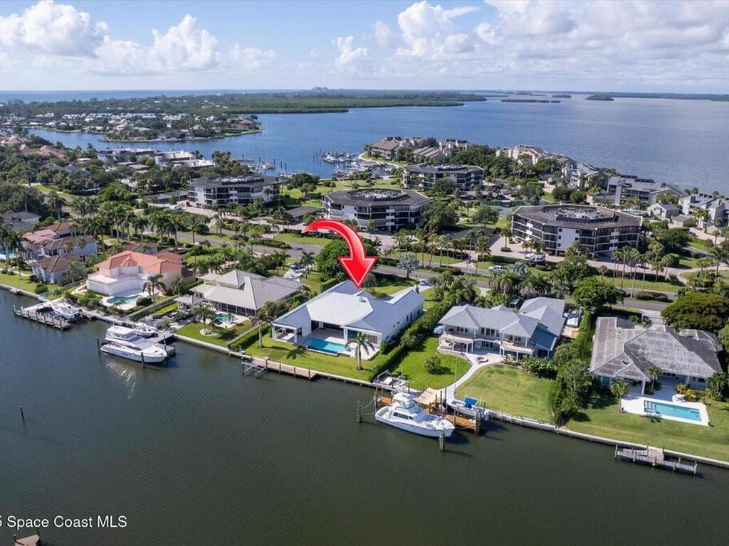 1806 Mooringline Drive, Vero Beach, FL 32963