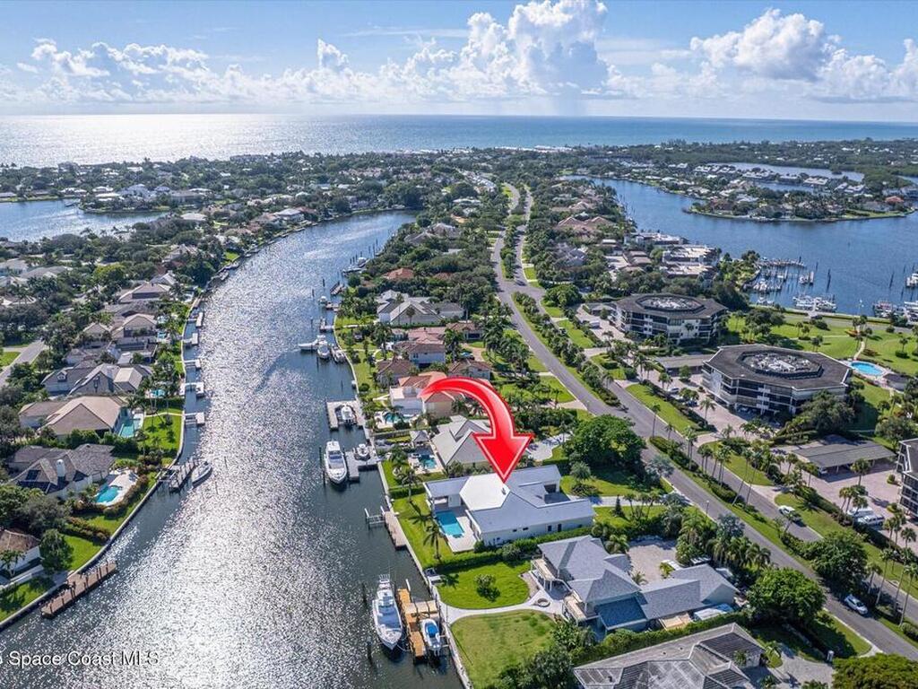 1806 Mooringline Drive, Vero Beach, FL 32963